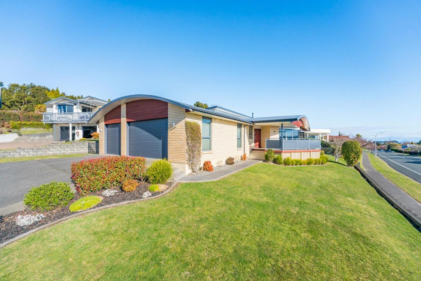 Lake Taupo Outlook - Table Tennis, Great Location Exterior photo